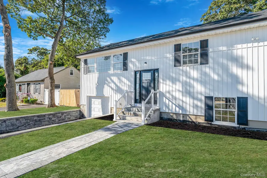 31 Harrison Drive, Shirley, NY 11967 - Image #3