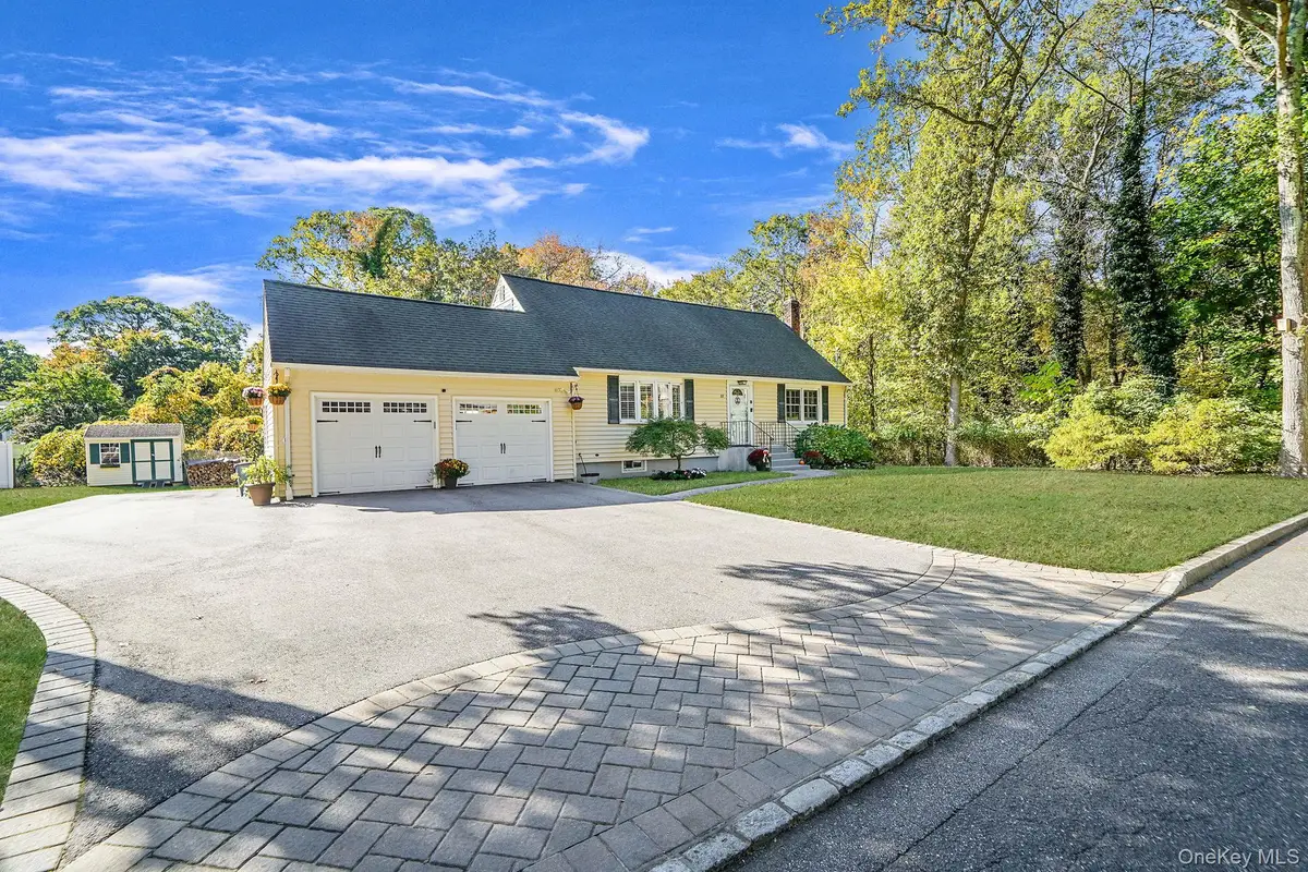 22 5th Avenue, Smithtown, NY 11787 - Image #1