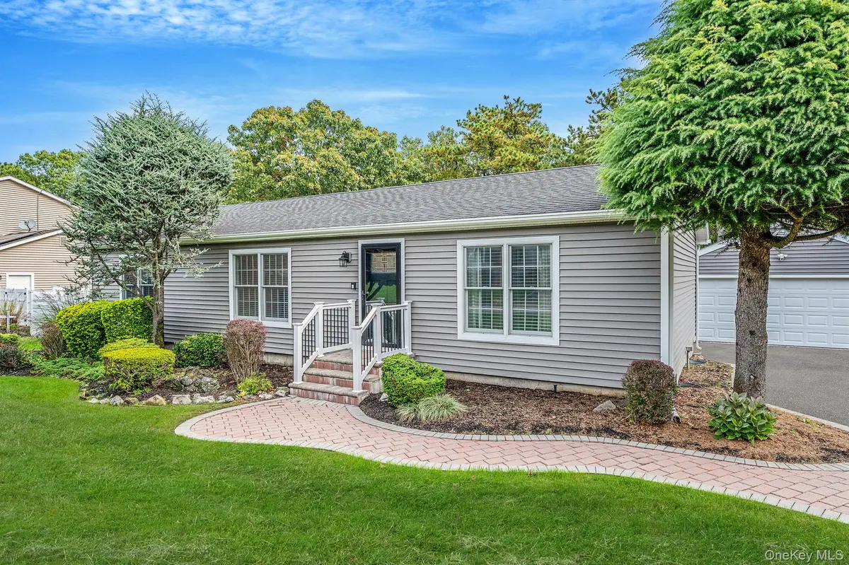 121 9th Avenue, Holtsville, NY 11742 - Image #1