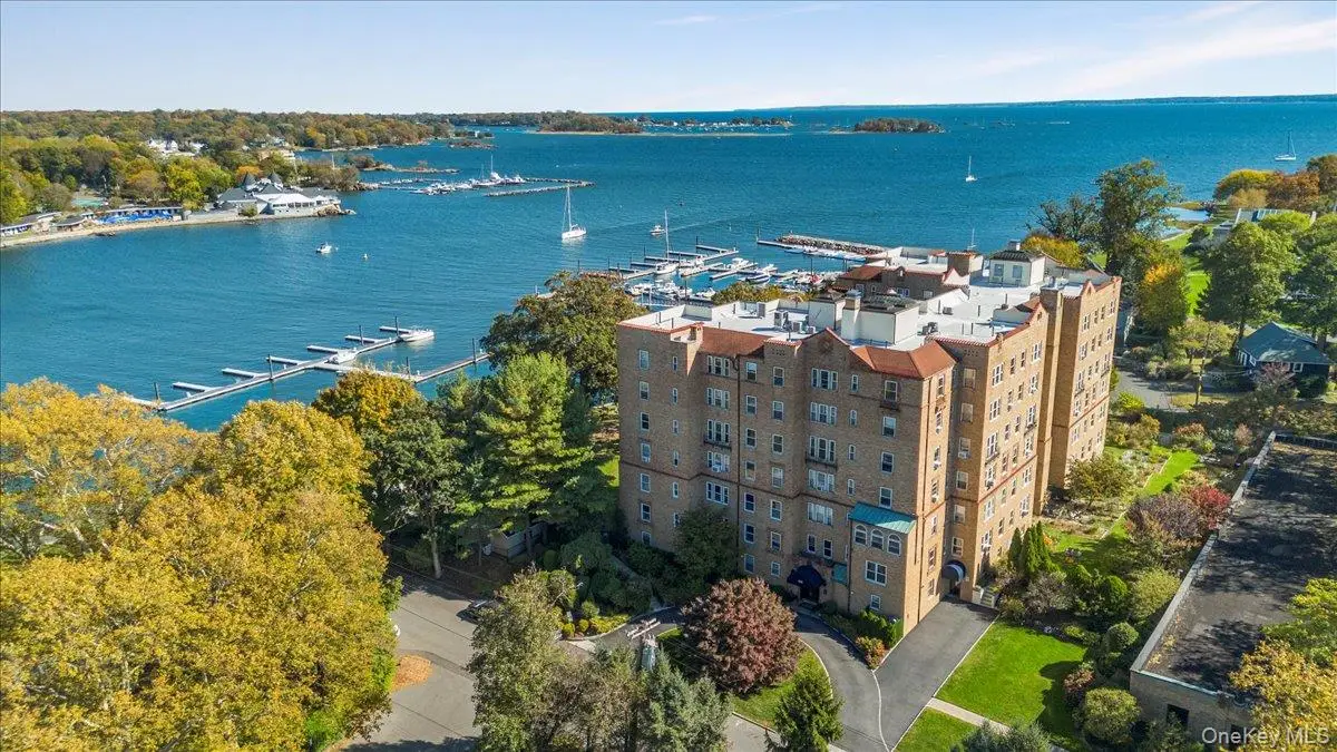 490 Bleeker Avenue #4L, Mamaroneck, NY 10543 - Image #1