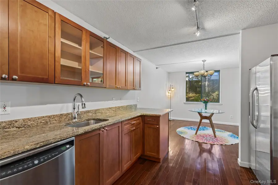 302 Church Street #1H, White Plains, NY 10603 - Image #3