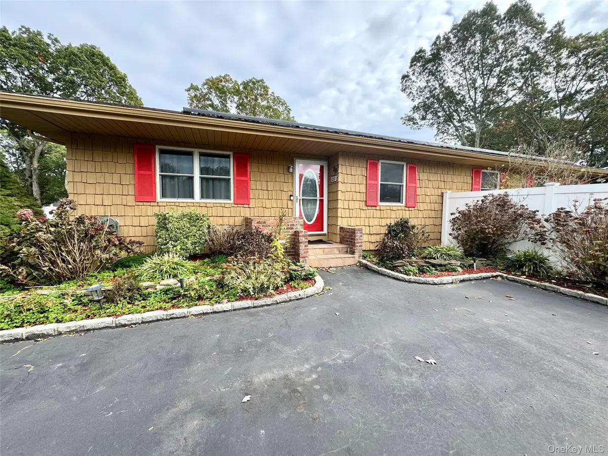 36 Sands Lane, Brookhaven, NY 11719 - Image #1