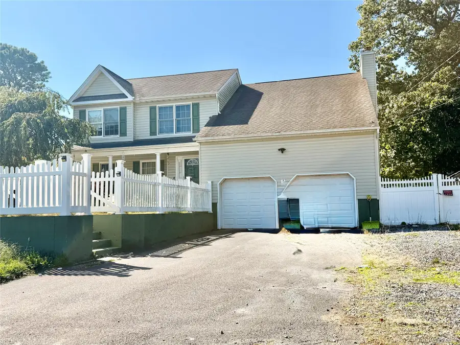 30 Lakeview Drive, Mastic Beach, NY 11951 - Image #3