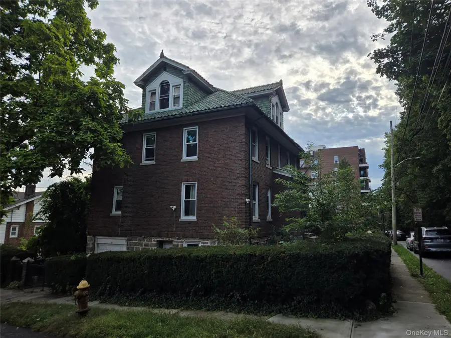 128 Parkway N, Yonkers, NY 10704 - Image #3