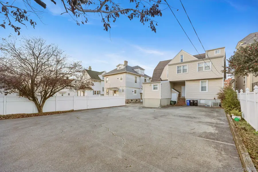 108 Van Guilder Avenue, New Rochelle, NY 10801 - Image #2