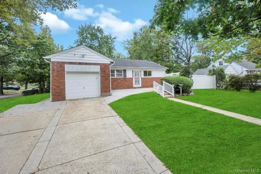 51 Stevenson Road, Hewlett, NY 11557 - Image #2