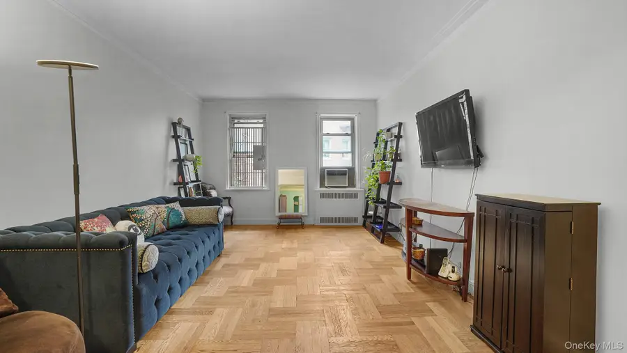 2190 Boston Road #4G, Bronx, NY 10462 - Image #2