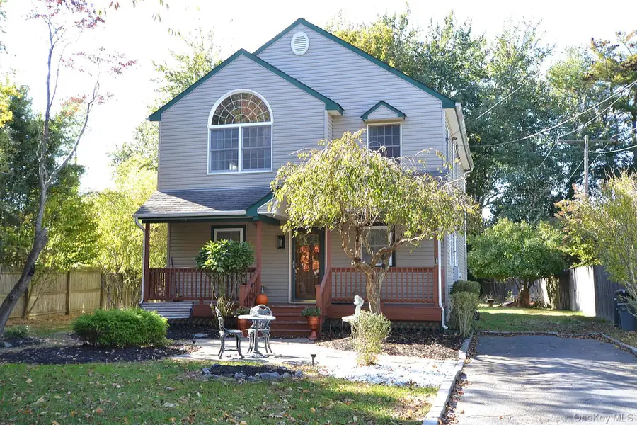 386 Grove Avenue, Patchogue, NY 11772 - Image #3