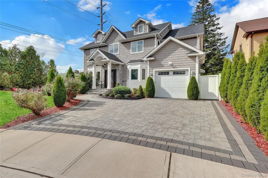 10 Fuschetto Court, Farmingdale, NY 11735 - Image #2