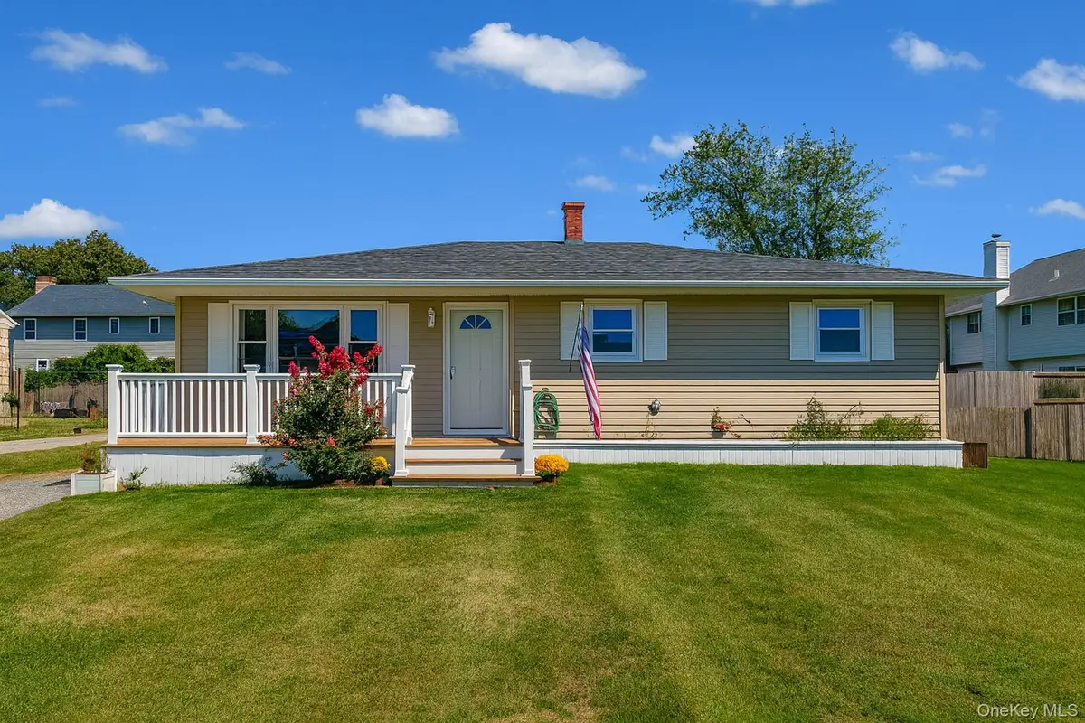 16 Elm Road E, Mastic Beach, NY 11951 - Image #1
