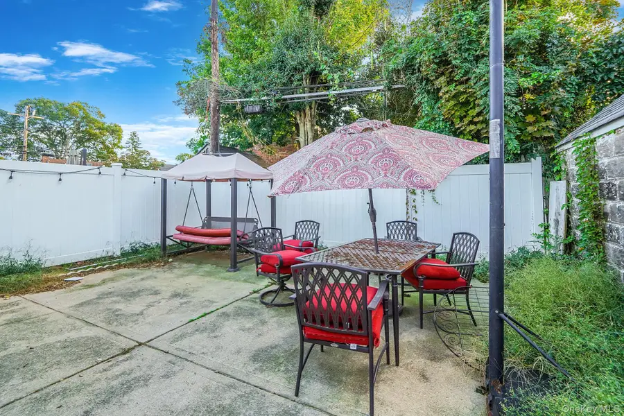 182 Ann Street, Valley Stream, NY 11580 - Image #3