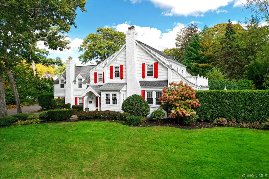 60 Thayer Road, Manhasset, NY 11030 - Image #3