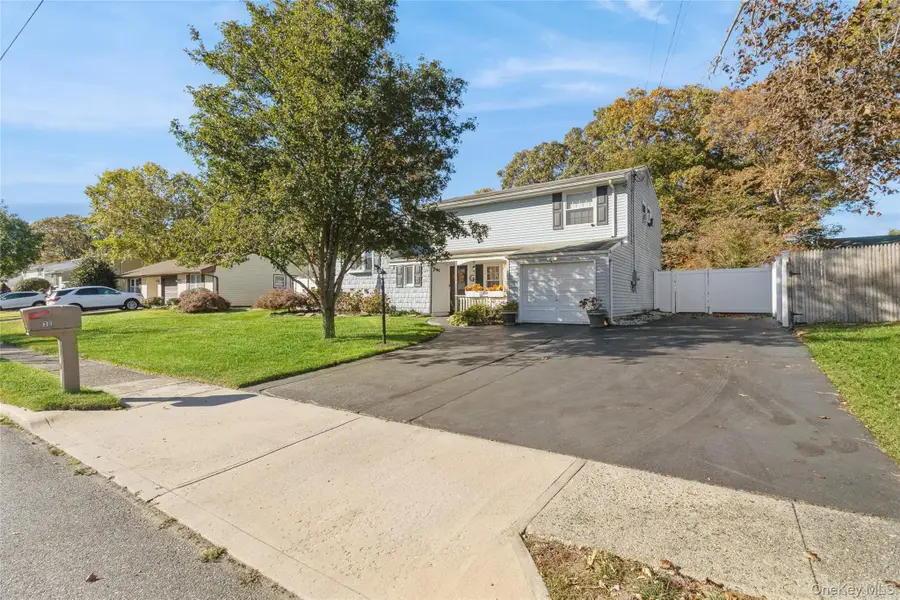 30 Fairlane Drive, Selden, NY 11784 - Image #2