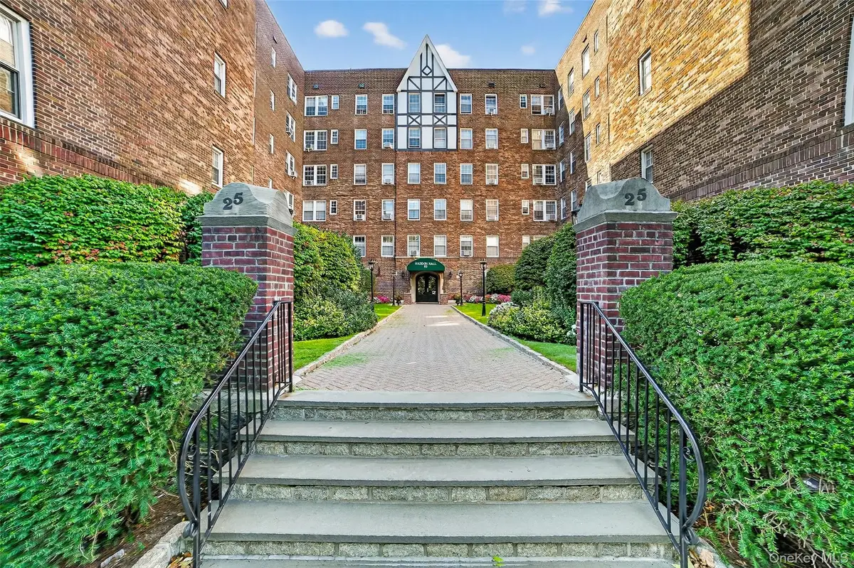 25 Parkview Avenue #2G, Bronxville, NY 10708 - Image #1