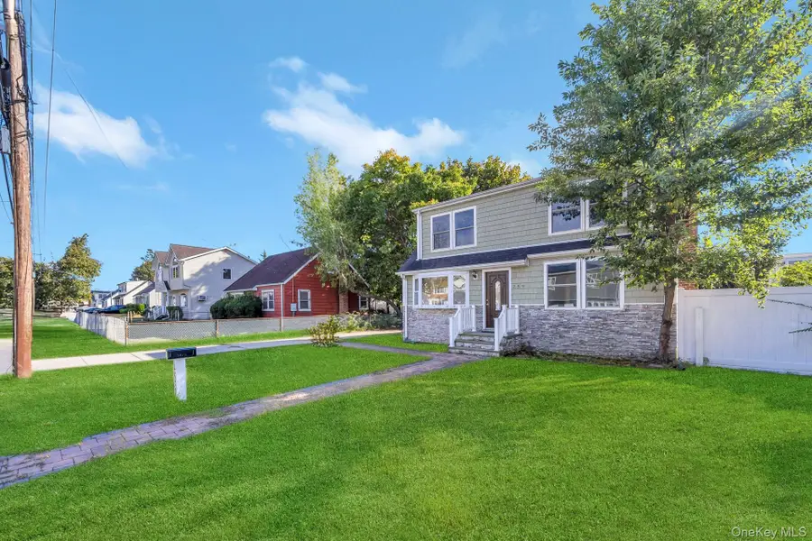 259 35th Street, Lindenhurst, NY 11757 - Image #3
