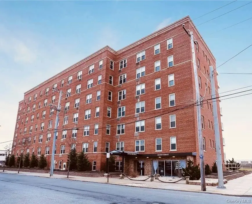 560 W Broadway #3H, Long Beach, NY 11561 - Image #1