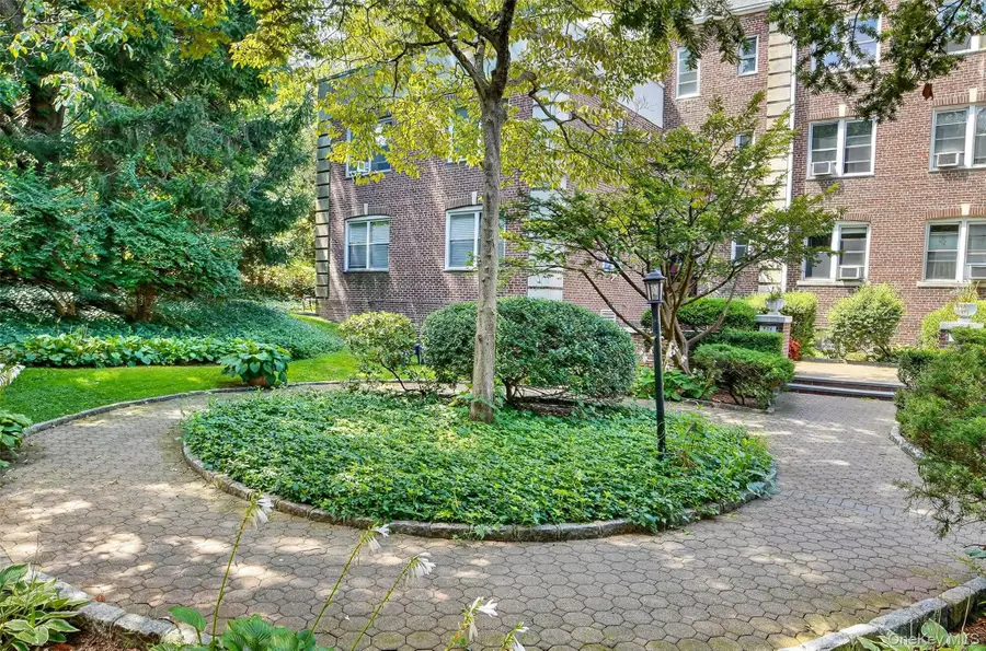 824 Palmer Road #1D, Bronxville, NY 10708 - Image #3