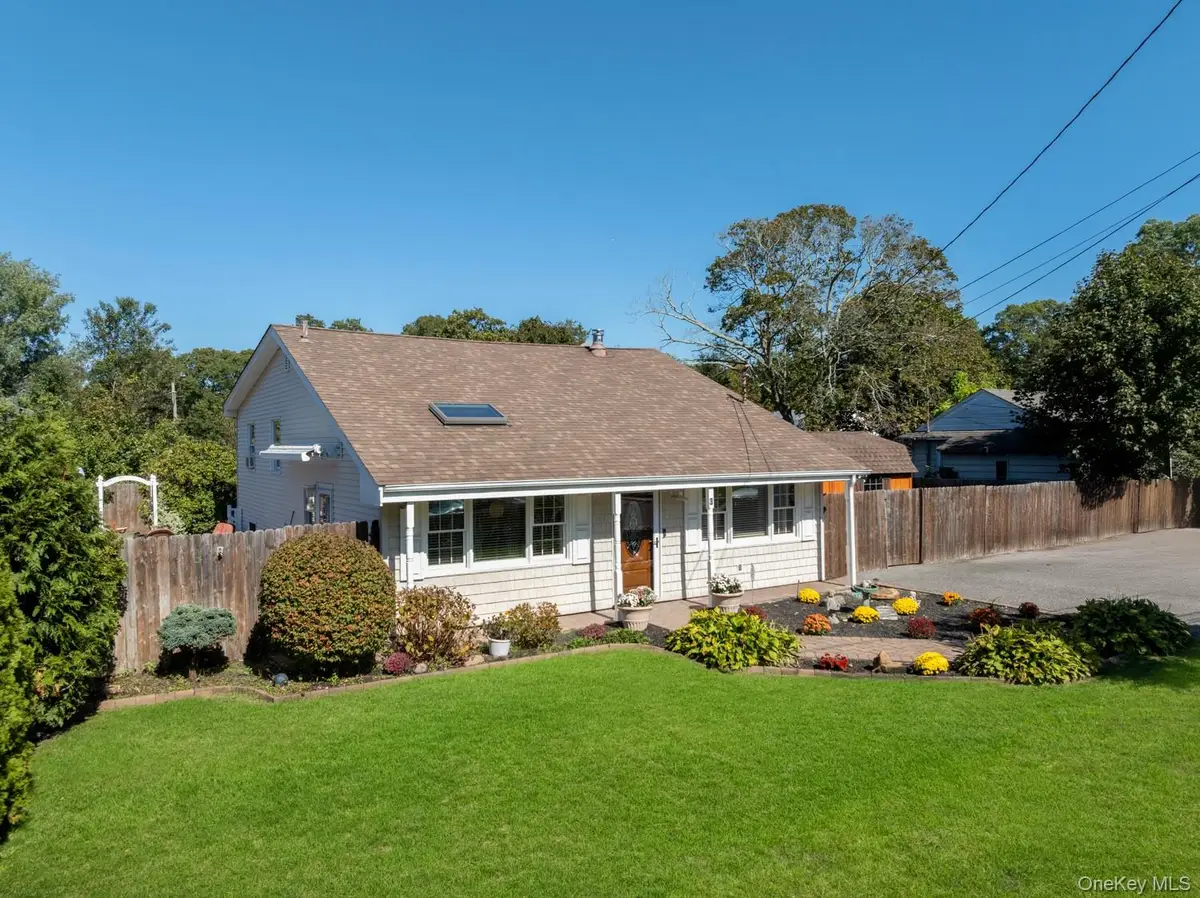 3 Hoover Court, Mastic, NY 11950 - Image #1