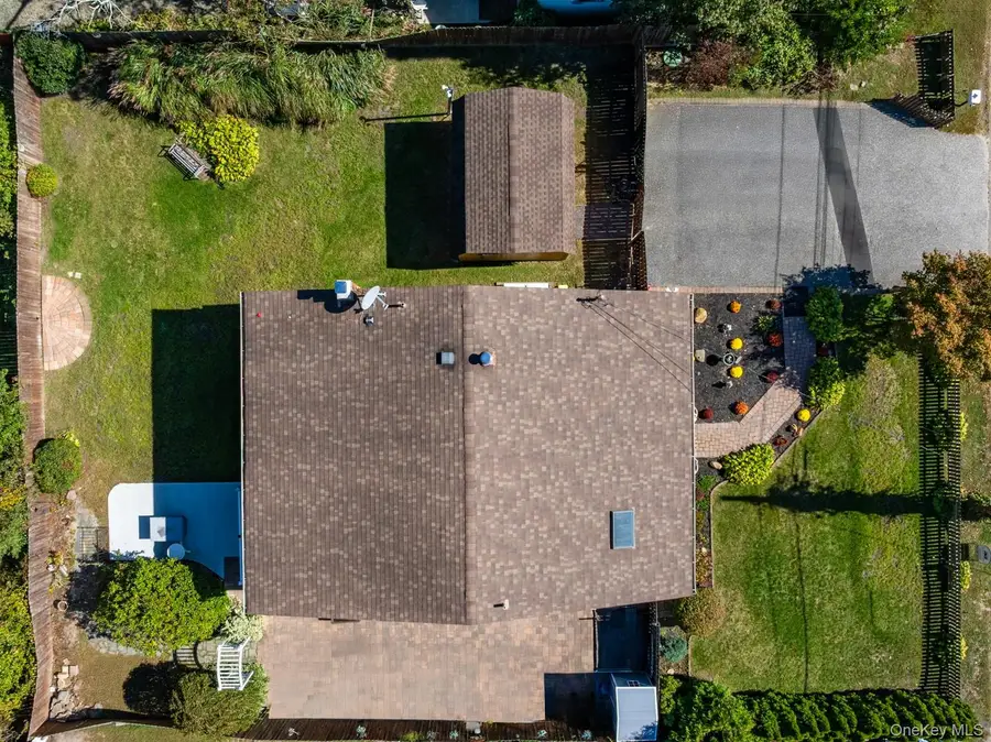 3 Hoover Court, Mastic, NY 11950 - Image #3