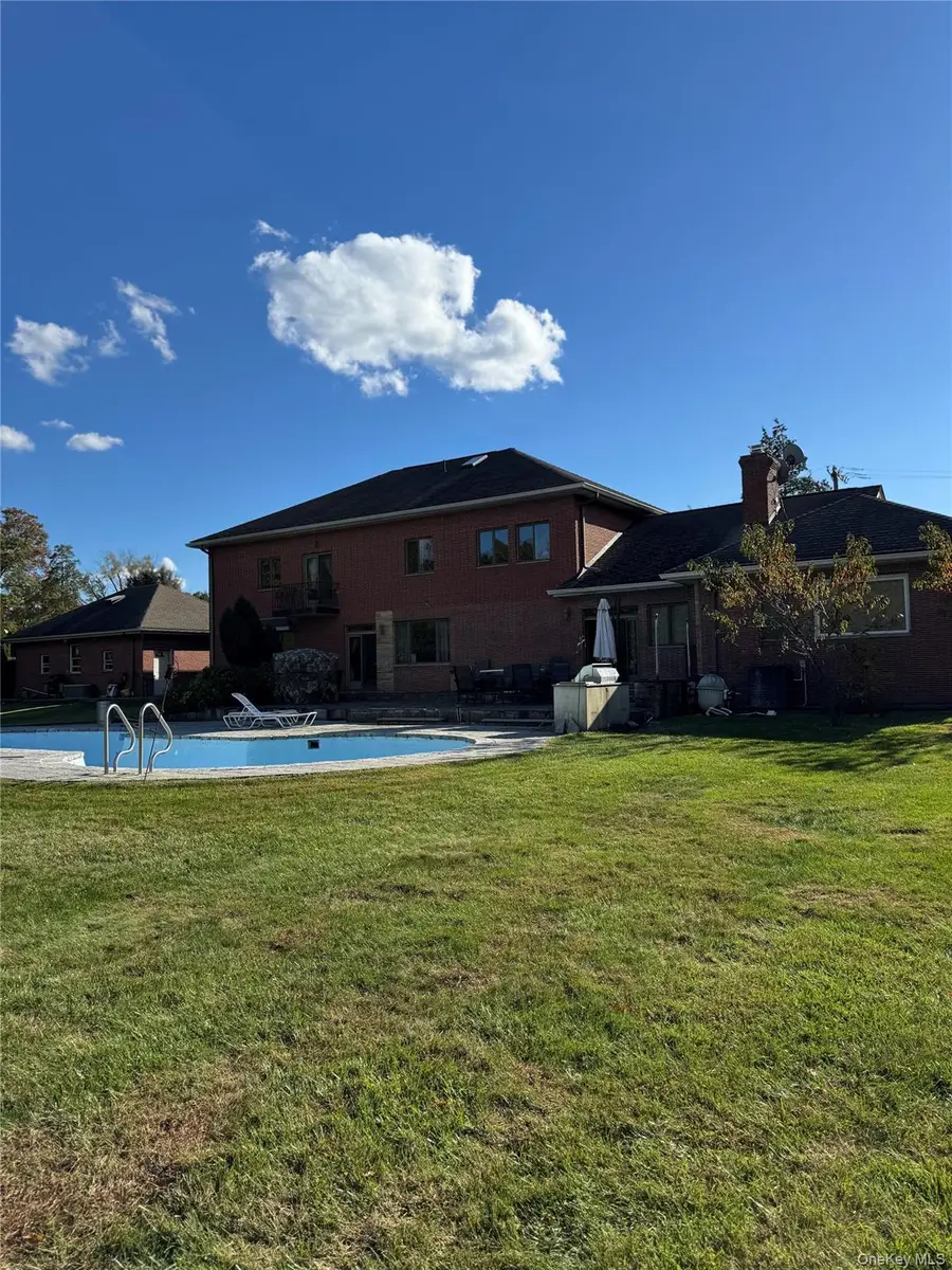 80 Dorset Road, Scarsdale, NY 10583 - Image #2