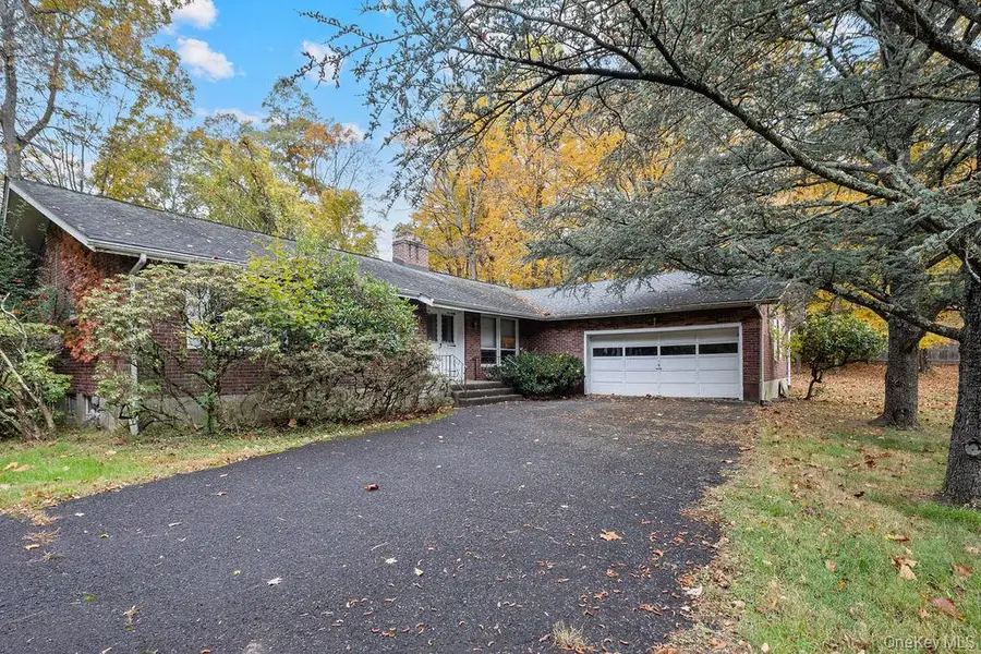 5 Steinway Court, Suffern, NY 10901 - Image #2