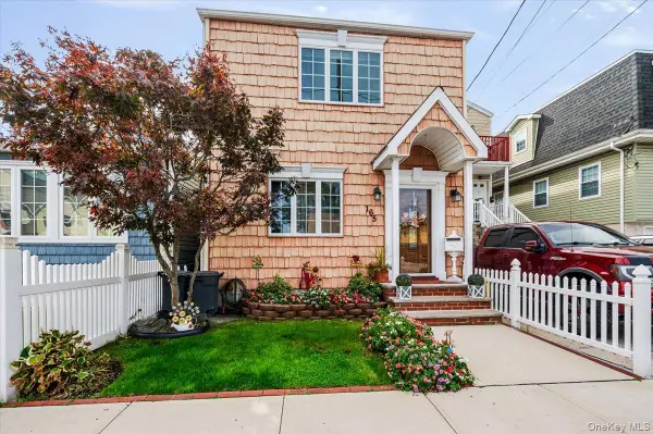 165 Davis Avenue, Inwood, NY 11096