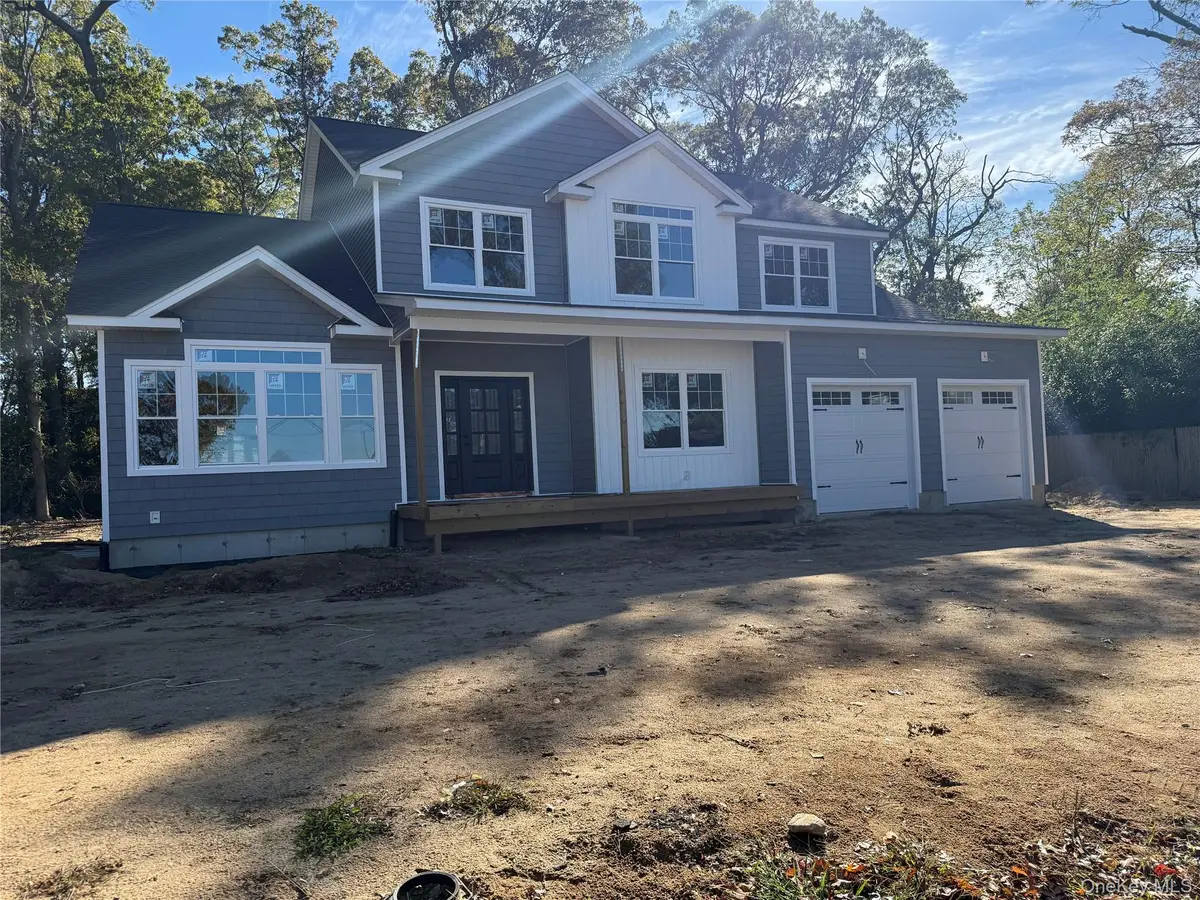 4 Lotto Court, Lake Grove, NY 11755 - Image #1