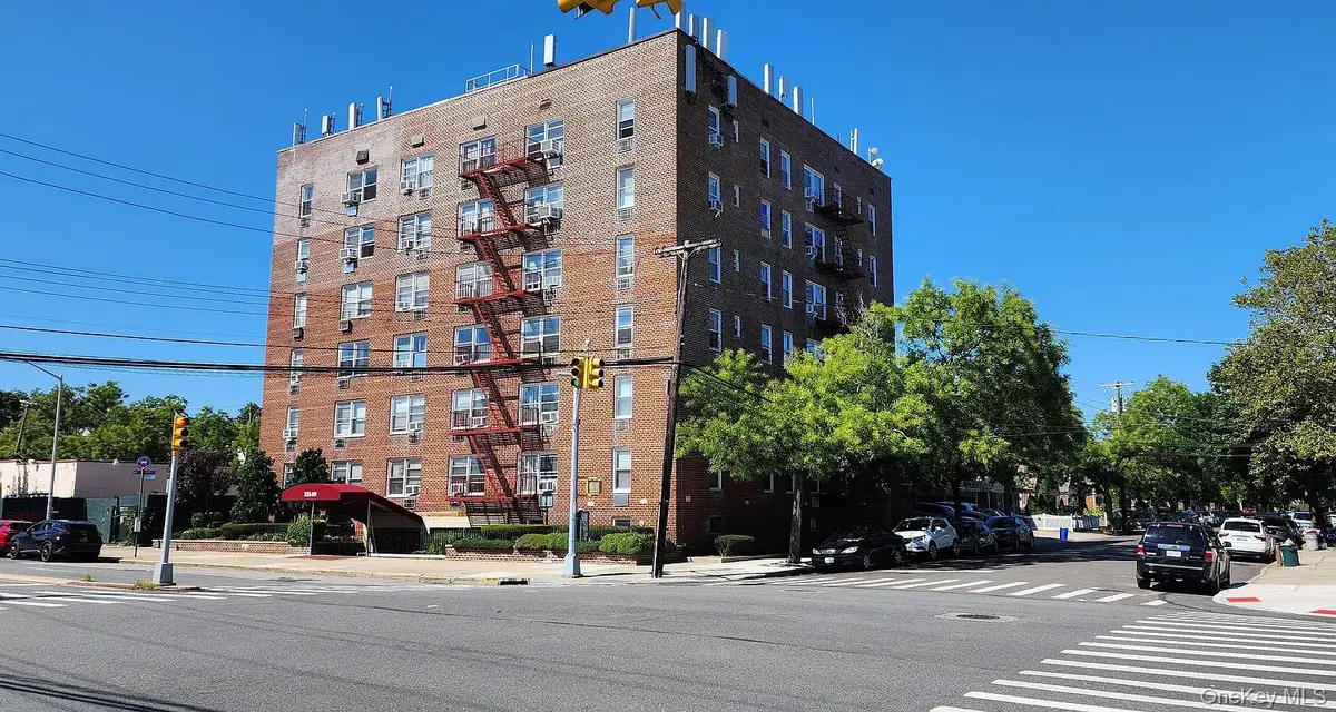 222-89 Braddock Ave #6-D, Queens Village, NY 11428 - Image #1