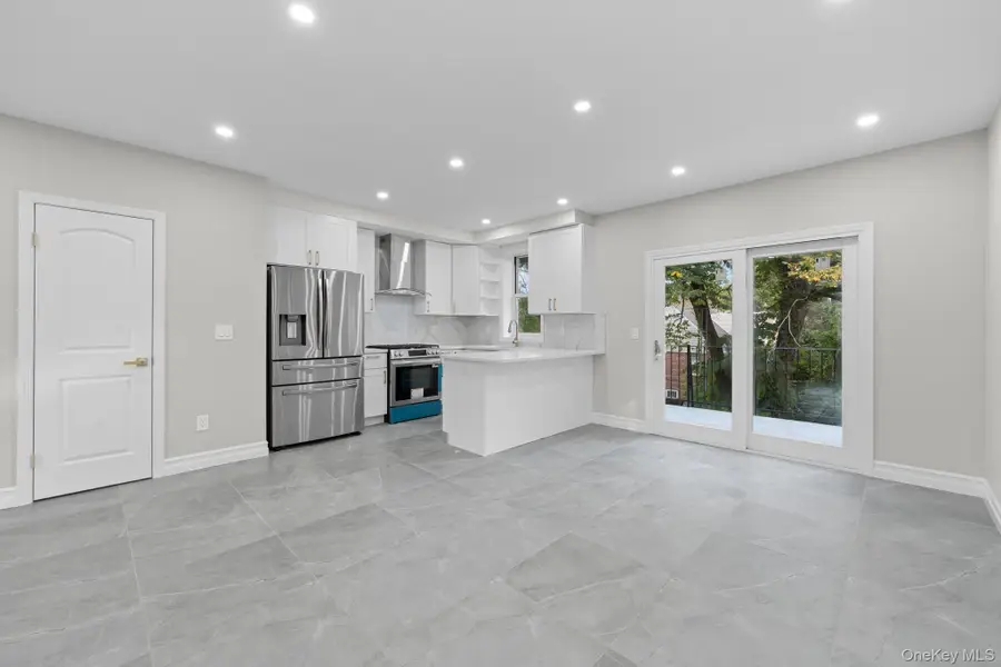 2524 Tenbroeck Avenue, Bronx, NY 10469 - Image #3