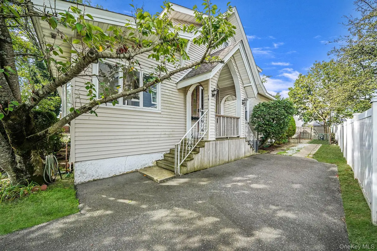 19 4th Avenue, East Rockaway, NY 11518 - Image #1