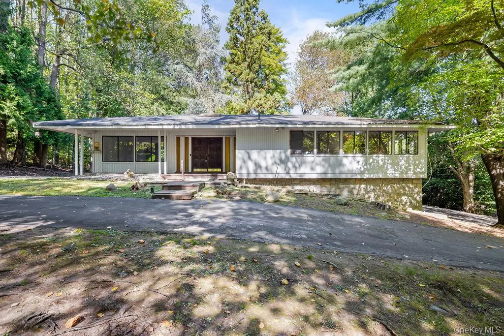 16 Wagon Wheel Drive, New City, NY 10956 - Image #1