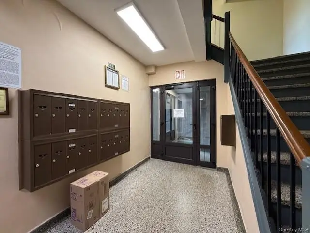 52-21 65th Place #6P, Maspeth, NY 11378 - Image #2