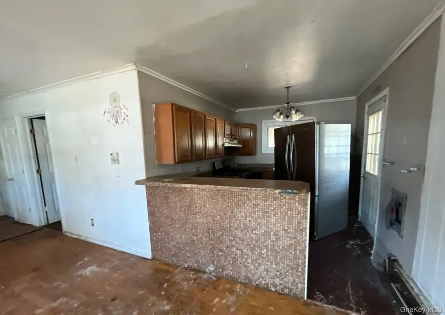 266 Station Road, Bellport, NY 11713 - Image #3