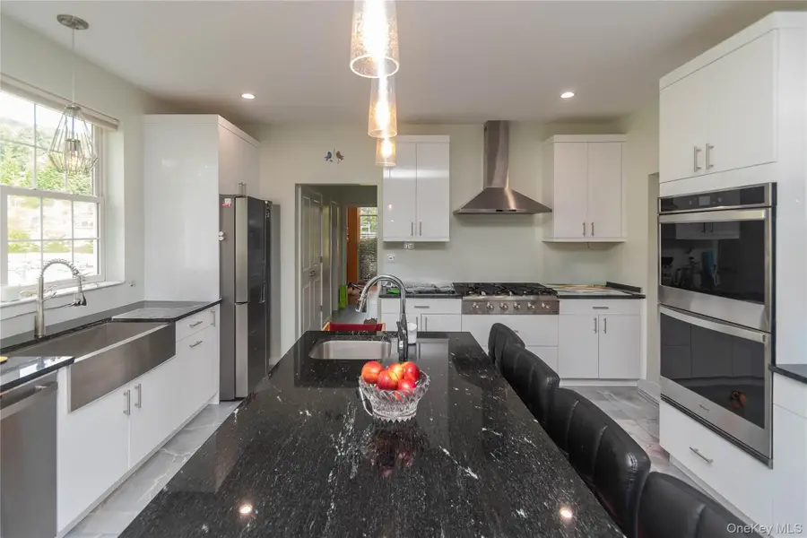 21 Castleton Drive, Highland Mills, NY 10930 - Image #3