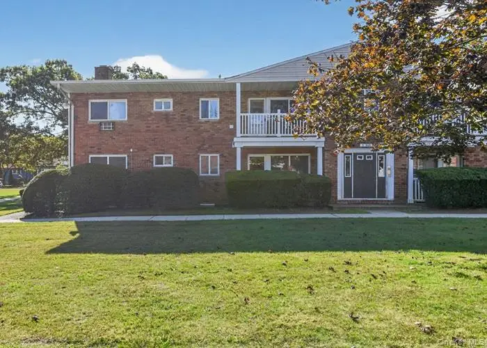 71 Adams Road #E 2A, Central Islip, NY 11722 - Image #1
