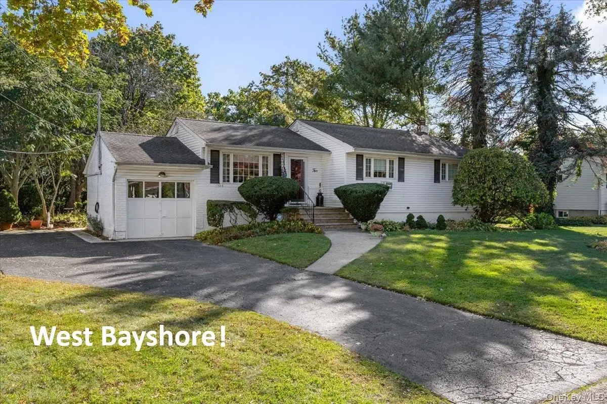 2 Flower Hill Lane, Bay Shore, NY 11706 - Image #1