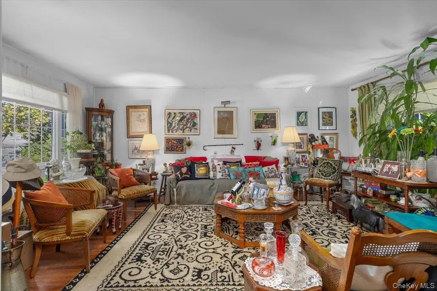 2 Flower Hill Lane, Bay Shore, NY 11706 - Image #3