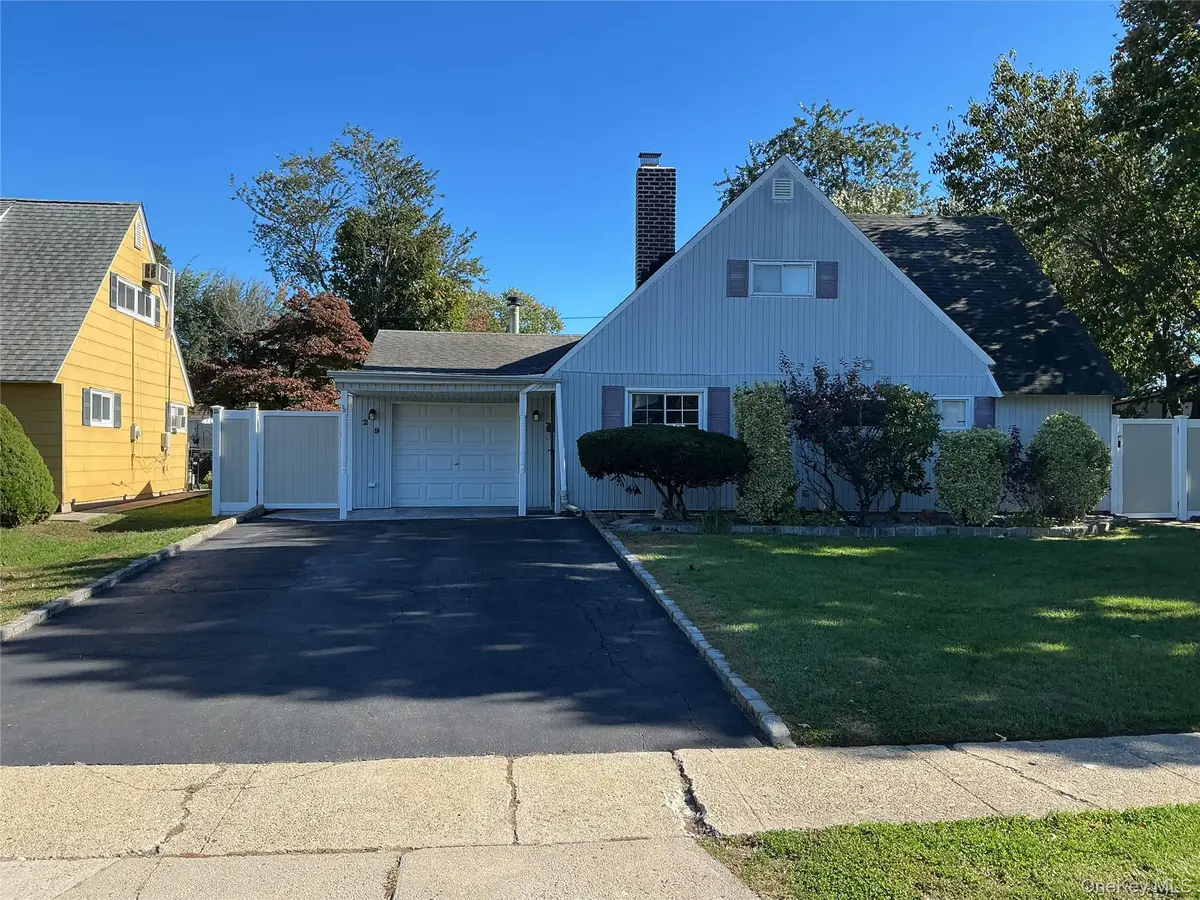 29 Cottonwood Lane, Westbury, NY 11590 - Image #1