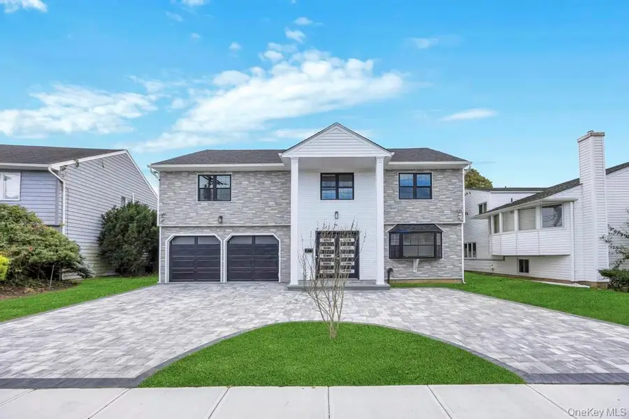 94 Jeffery Lane, Oceanside, NY 11572 - Image #2