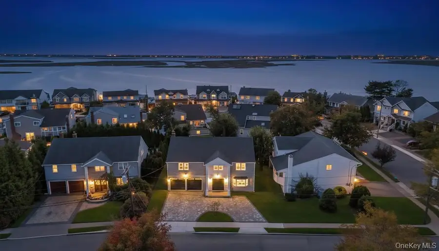 94 Jeffery Lane, Oceanside, NY 11572 - Image #3