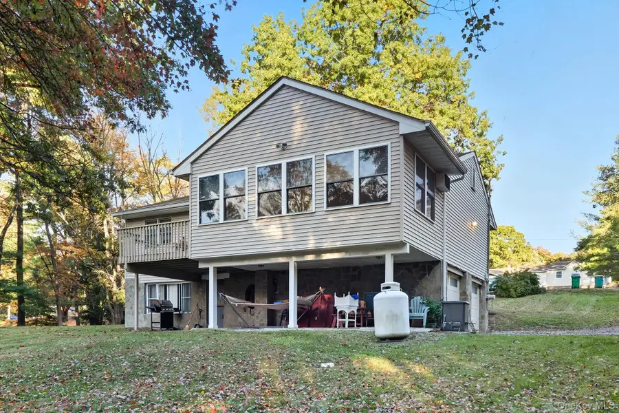 16 Hamilton Drive, Hopewell Junction, NY 12533 - Image #3