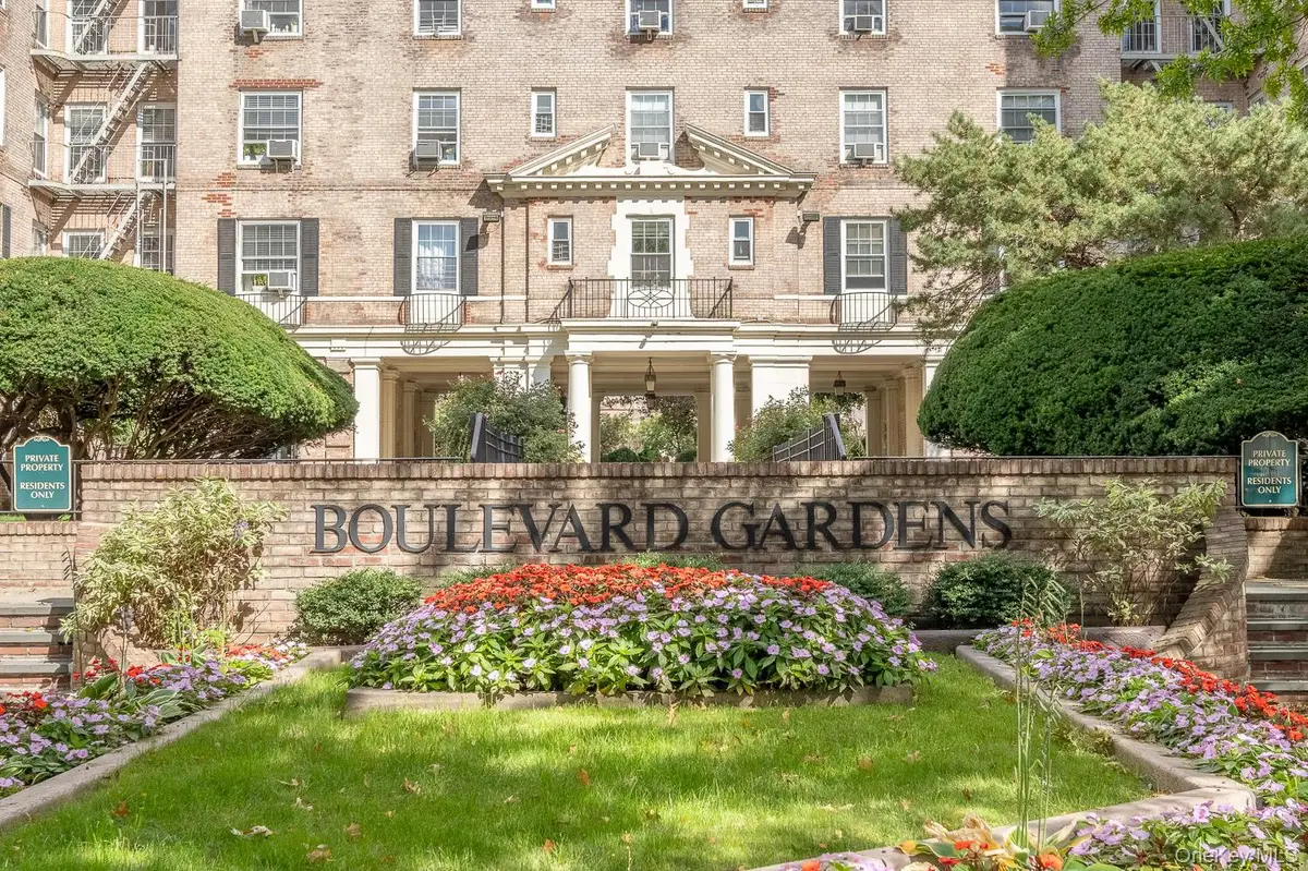 30-31 Hobart Street #6N, Woodside, NY 11377 - Image #1