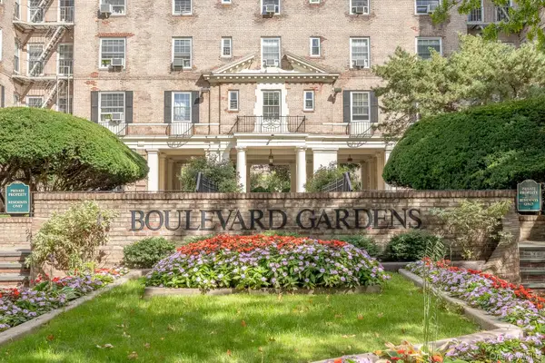 30-31 Hobart Street #6N, Woodside, NY 11377