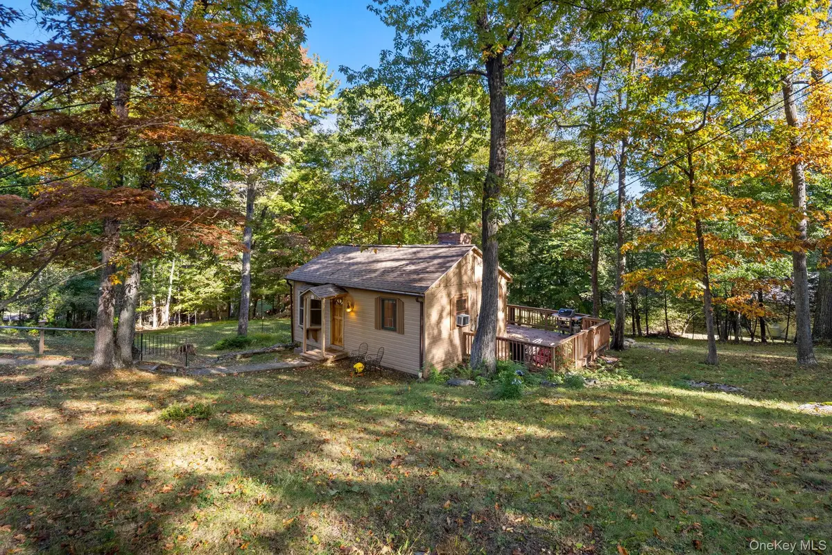 35 Candle Hill Road, New Fairfield, CT 06812 - Image #1