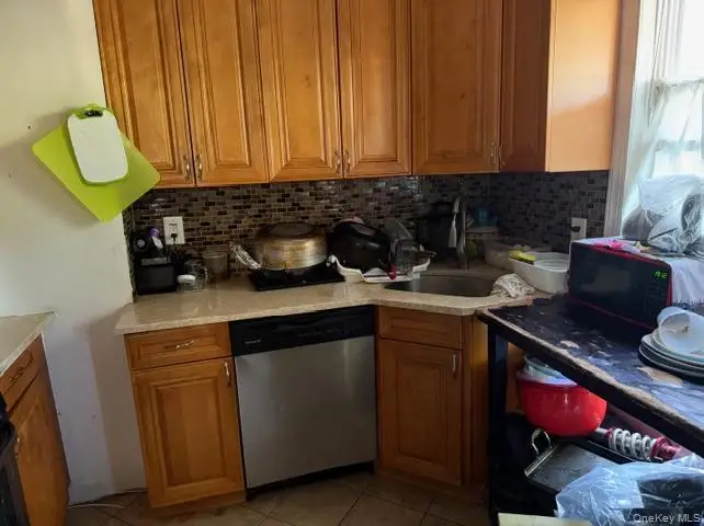 646 E 230th Street, Bronx, NY 10466 - Image #3