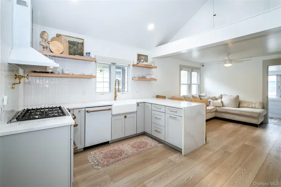 314 King Avenue, Bronx, NY 10464 - Image #2