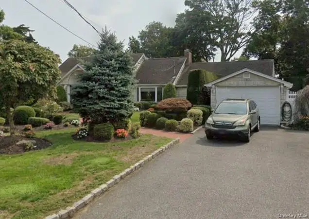 120 Dartmouth Road, Massapequa, NY 11758 - Image #1