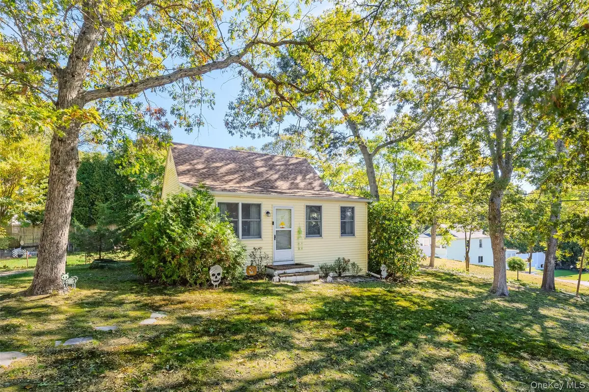 51 Ficus Road, Rocky Point, NY 11778 - Image #1