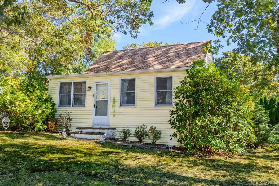 51 Ficus Road, Rocky Point, NY 11778 - Image #2