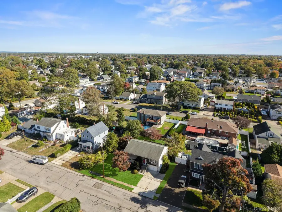 444 S 6th Street, Lindenhurst, NY 11757 - Image #3